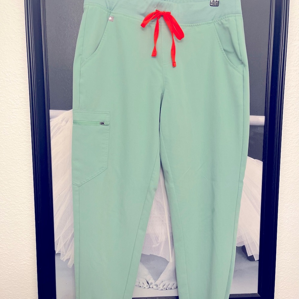 Figs scrubs Zamora Pants size Medium